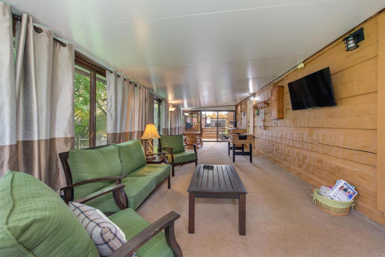 Friendly Bear Two Villa Sevierville Exterior photo