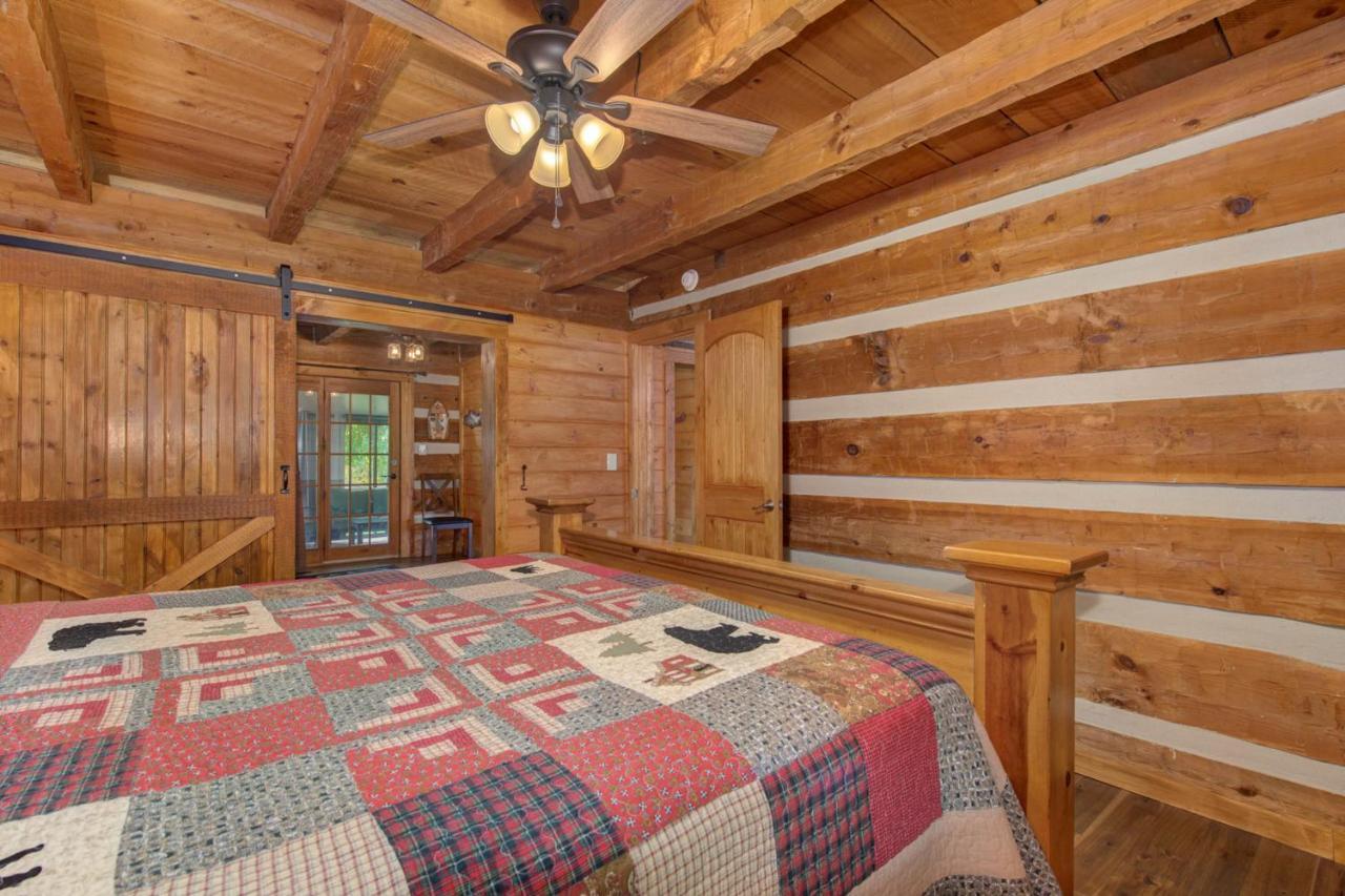 Friendly Bear Two Villa Sevierville Exterior photo