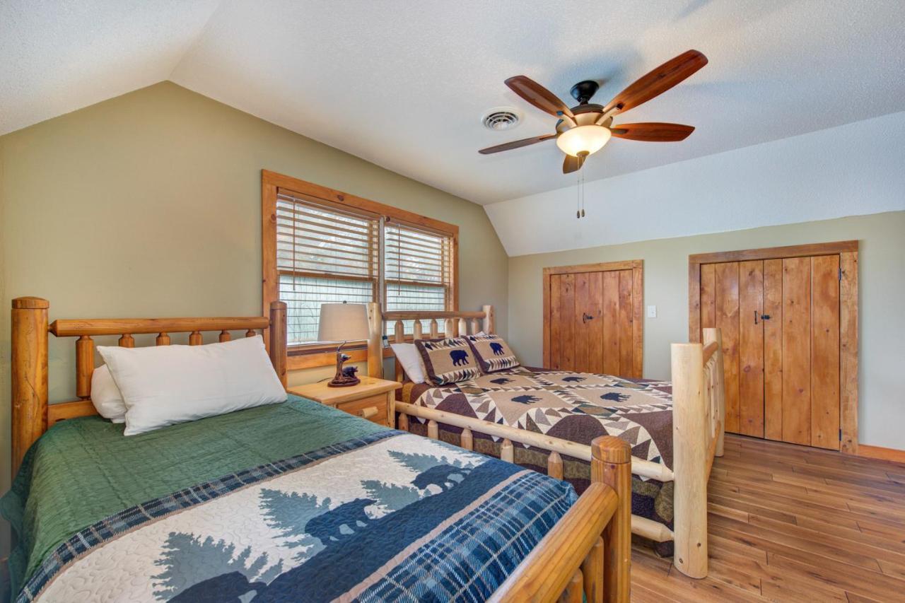 Friendly Bear Two Villa Sevierville Exterior photo